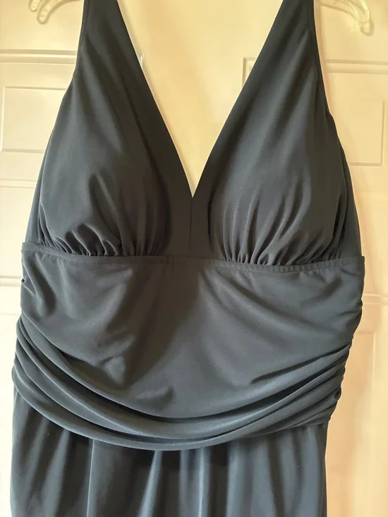 NWT 22W Magicsuit Celine Black V-Neck Slimming Swimsuit with Skirt (ABBA) - Picture 8 of 16